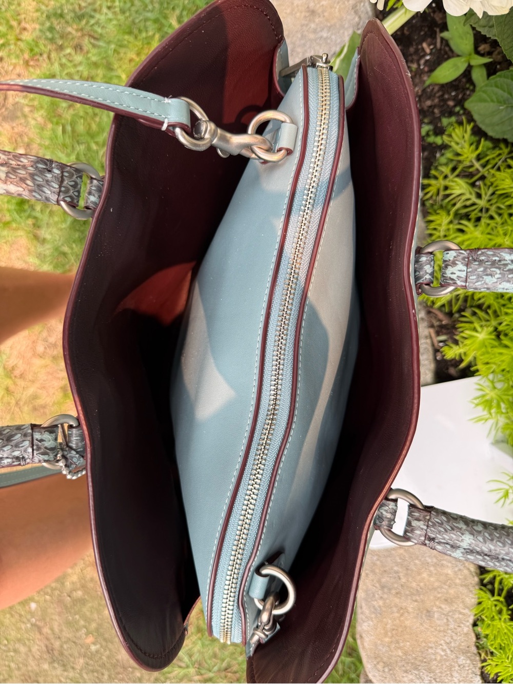 Coach Dakotah Crossbody Satchel Blue Snake 1941 Glovetanned Leather - Picture 10 of 16